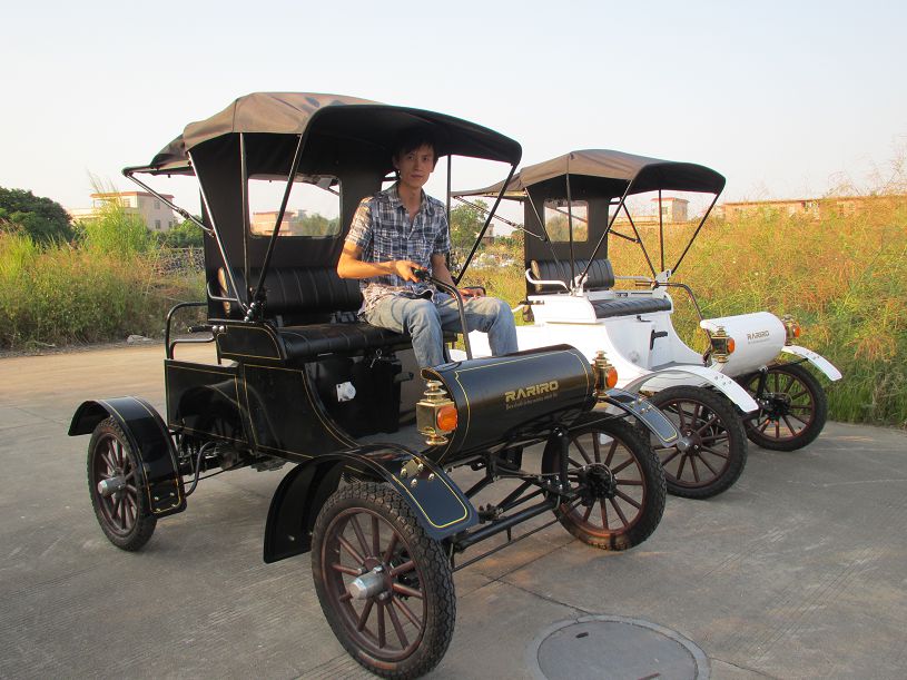 Electric Oldsmobile Curved Dash Replica