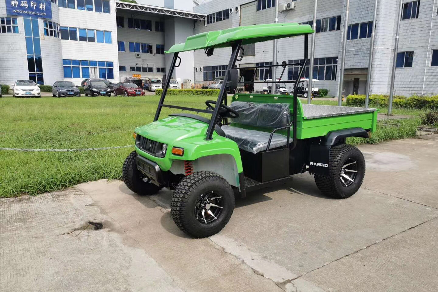 Turf gator with hard top canopy John deere utility farm vehicle for sale